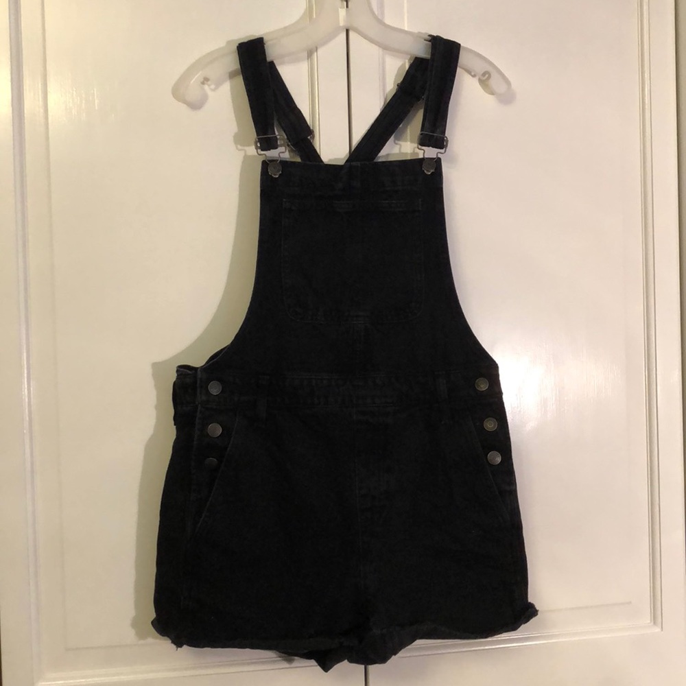 Madewell black jean shorts overalls